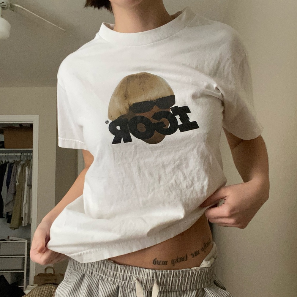 White Igor Golf tee